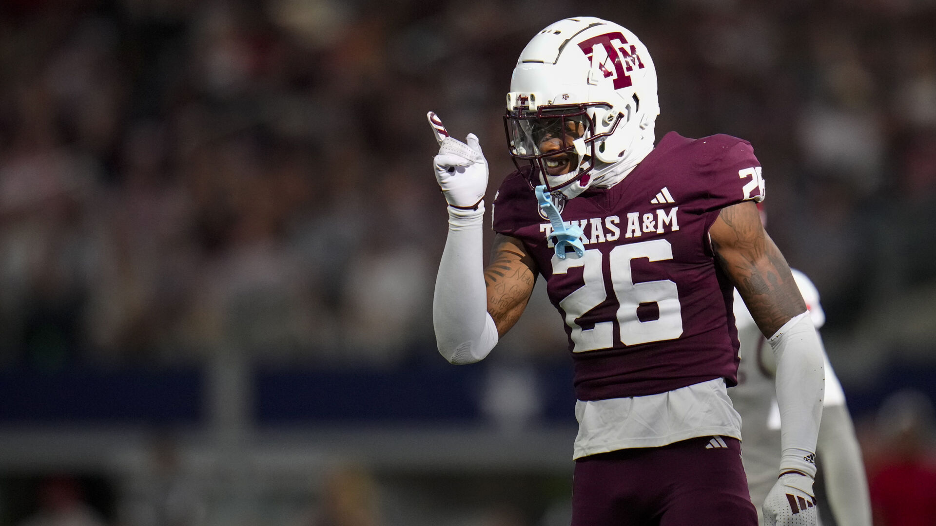 The busiest weekend of bowl season begins: Friday's games and the St. Louis ties